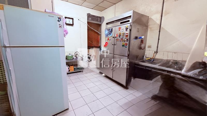 屏東市核心商圈店面*專約*房屋室內格局與周邊環境