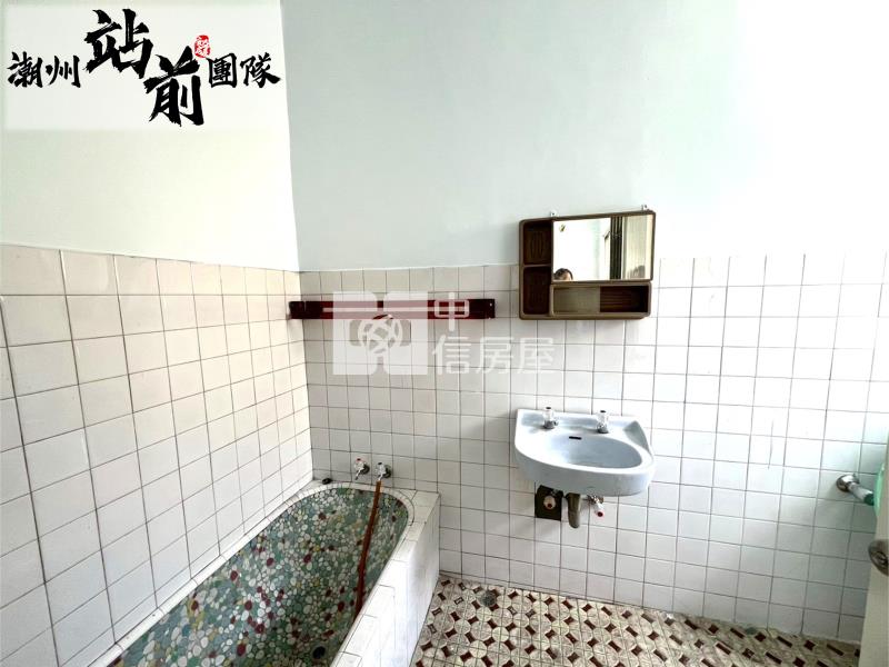 竹田臨路透天房屋室內格局與周邊環境