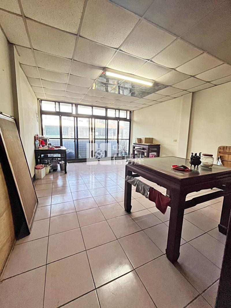 美村路大地坪朝西透店房屋室內格局與周邊環境