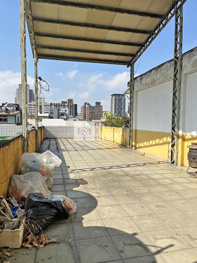 美村路大地坪朝西透店房屋室內格局與周邊環境