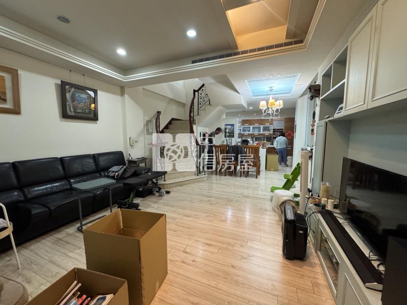 七期震後惠文學區6房雙車豪墅房屋室內格局與周邊環境