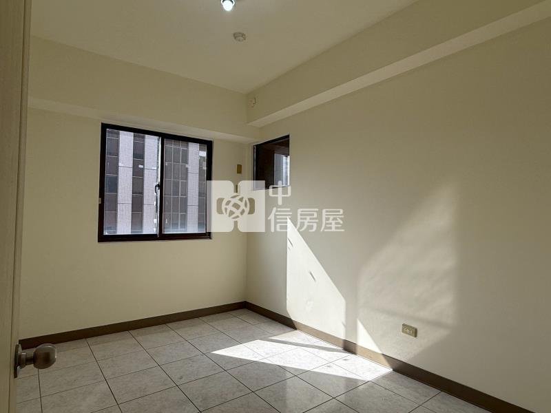 【醫生最愛】正中國醫商圈｜高樓層景觀邊間｜稀有3房大空間房屋室內格局與周邊環境