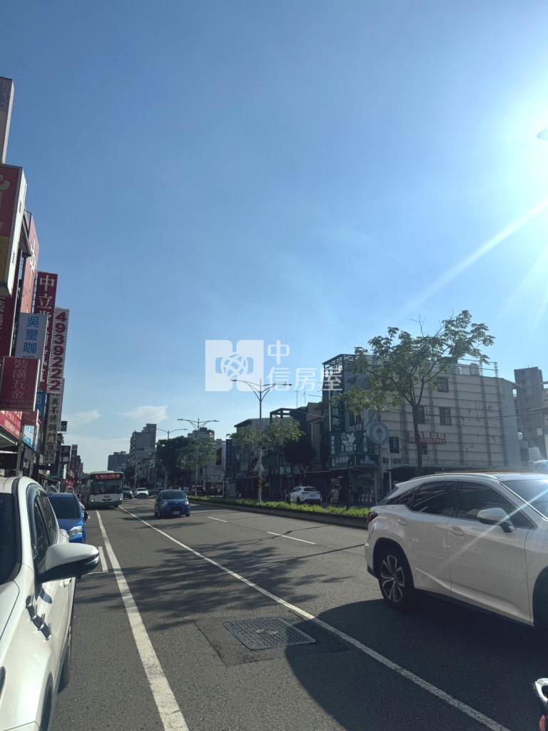 【新世紀】延平路大地坪透店房屋室內格局與周邊環境