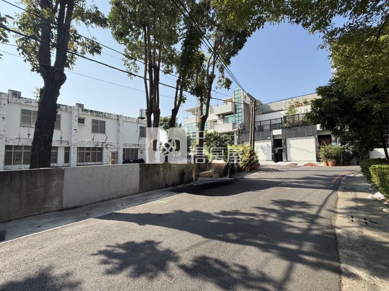 龍潭國小旁活巷建地房屋室內格局與周邊環境