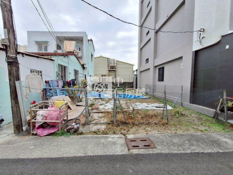 龍潭國小旁活巷建地房屋室內格局與周邊環境