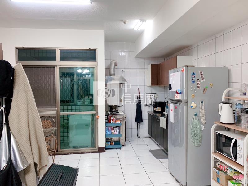 專任-崑山國小美好平車三房房屋室內格局與周邊環境