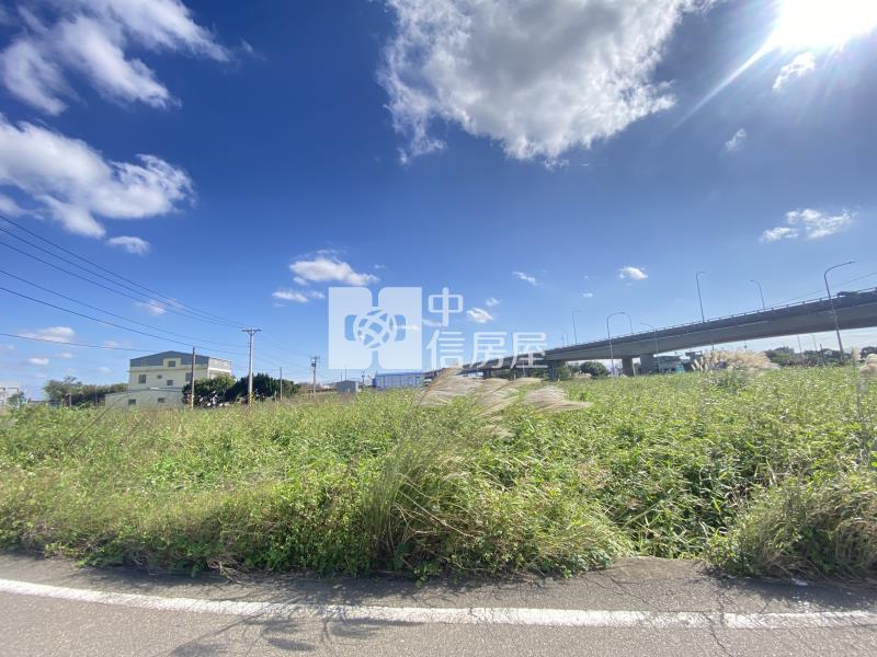 【安家】66出口旁三面臨路農地(附合法資材室)房屋室內格局與周邊環境