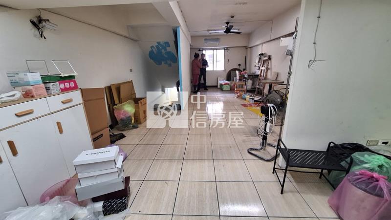 3S07夢大樓台中大樓1+2F店面房屋室內格局與周邊環境