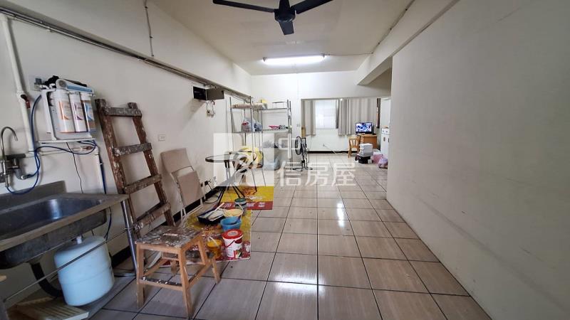 3S07夢大樓台中大樓1+2F店面房屋室內格局與周邊環境