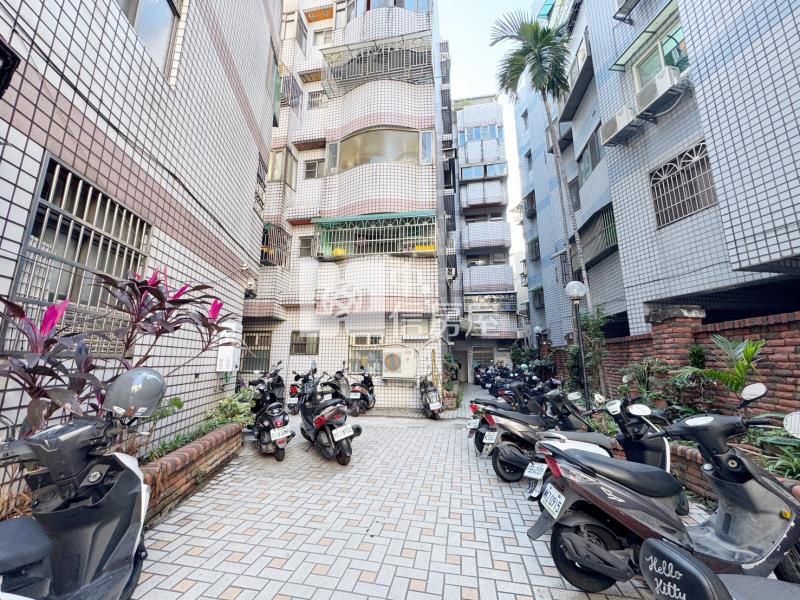 近中壢火車站.中原大學.全新整理三房車房屋室內格局與周邊環境