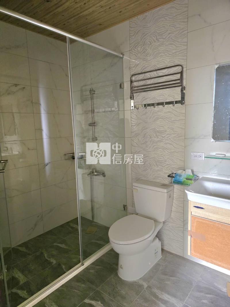 太富綻華廈房屋室內格局與周邊環境