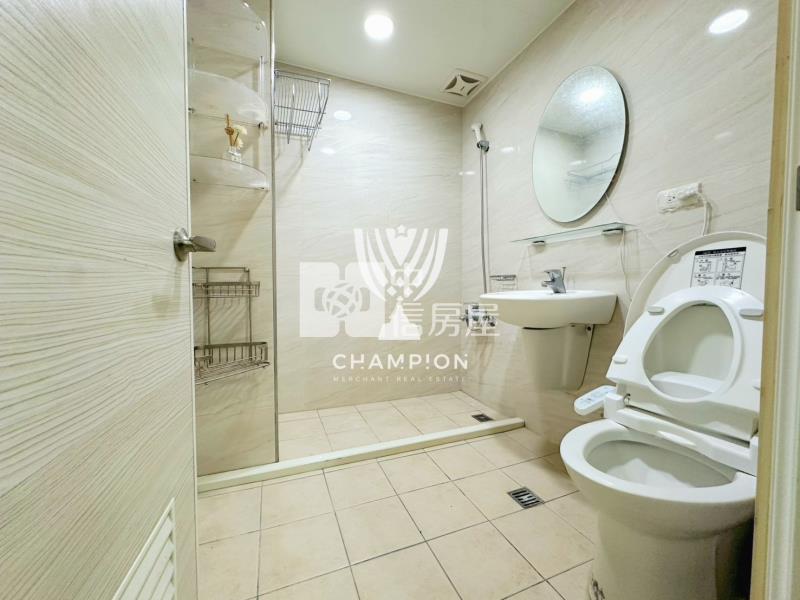 【冠軍】近市區電梯三房房屋室內格局與周邊環境