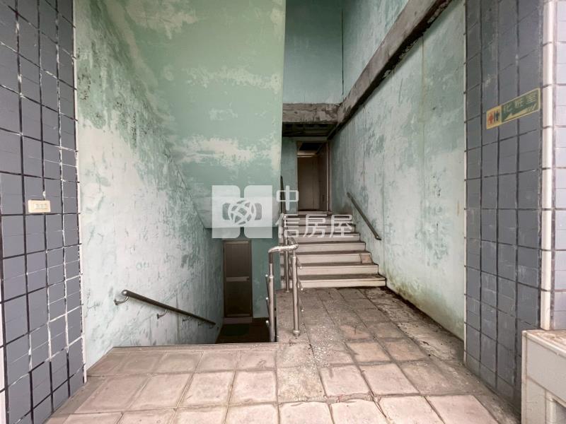 里港近國道都農.有建物可做倉儲物流房屋室內格局與周邊環境