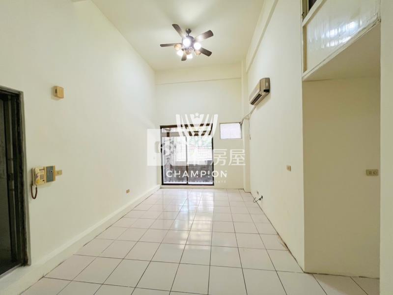 【冠軍】安樂區庭院一樓三房房屋室內格局與周邊環境