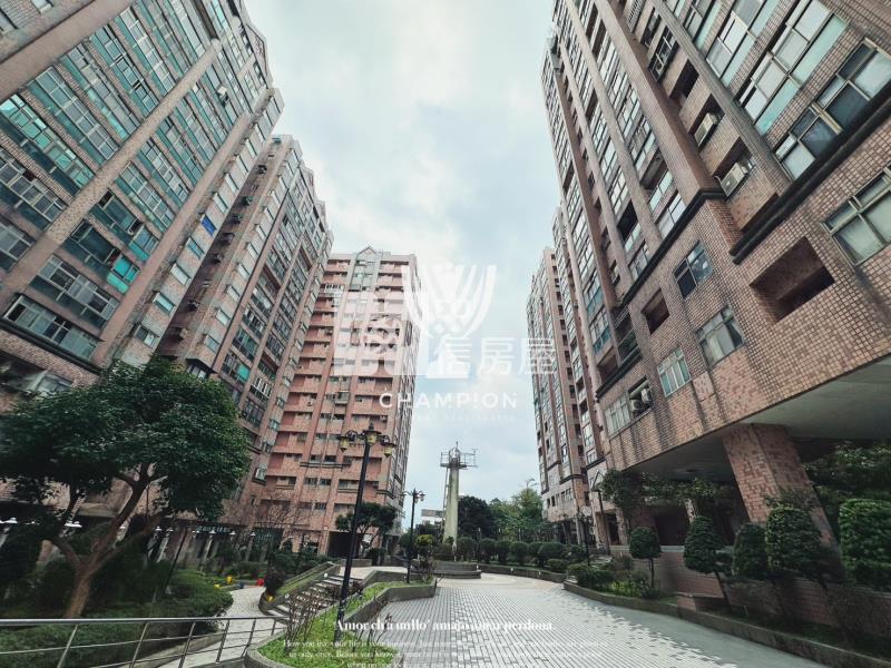 【冠軍】大香港套房+車位房屋室內格局與周邊環境