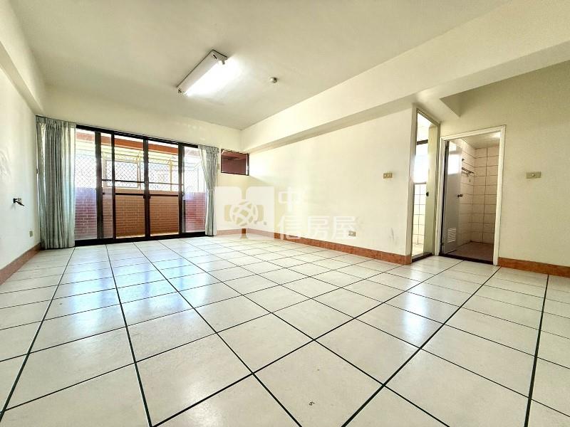 逢甲公園三房車位房屋室內格局與周邊環境