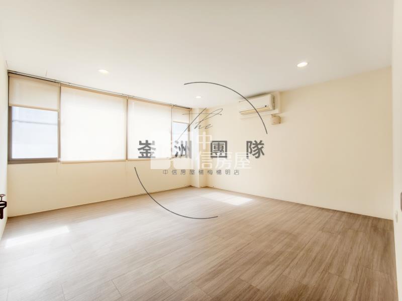 楊梅市區超值雙店面房屋室內格局與周邊環境