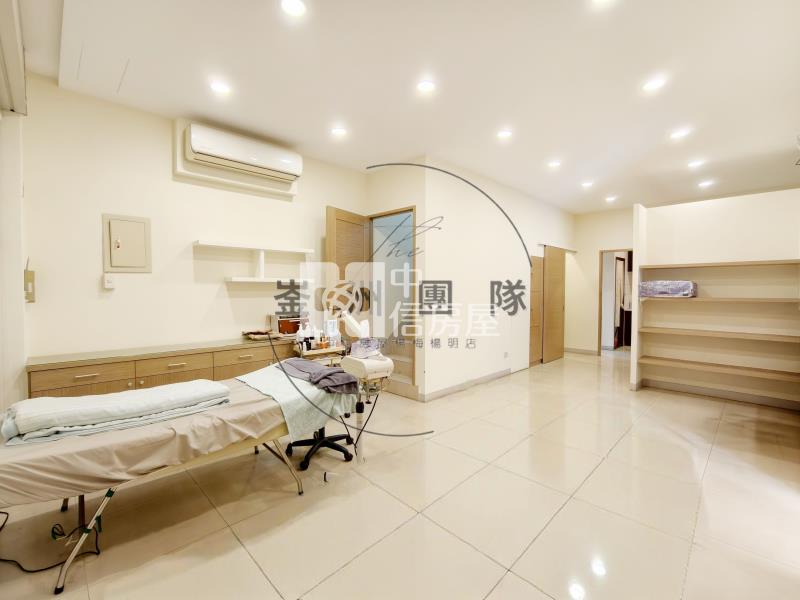 楊梅市區超值雙店面房屋室內格局與周邊環境