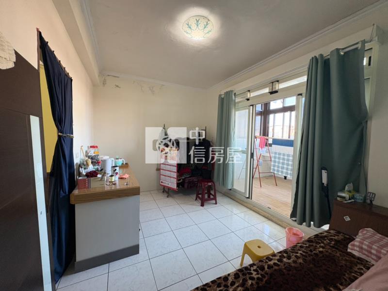 龍潭科學園區｜城市花園｜大地坪車庫別墅房屋室內格局與周邊環境