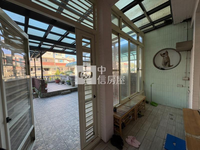 龍潭科學園區｜城市花園｜大地坪車庫別墅房屋室內格局與周邊環境