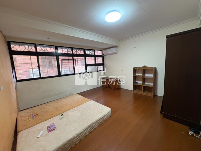 龍潭科學園區｜城市花園｜大地坪車庫別墅房屋室內格局與周邊環境