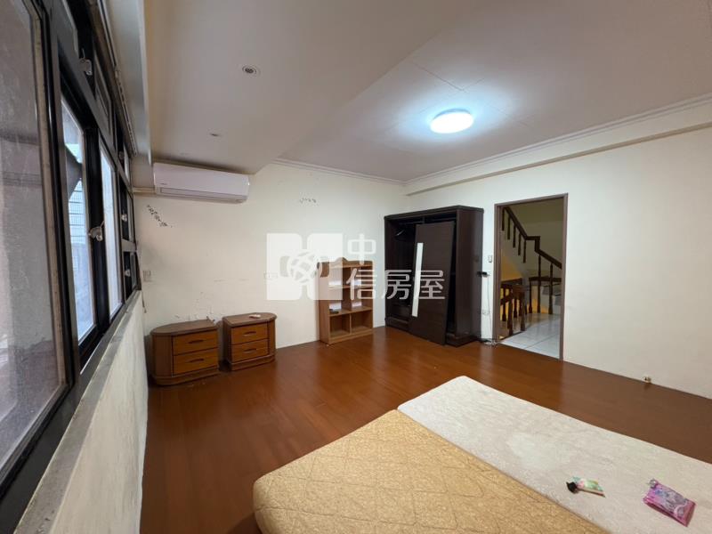 龍潭科學園區｜城市花園｜大地坪車庫別墅房屋室內格局與周邊環境