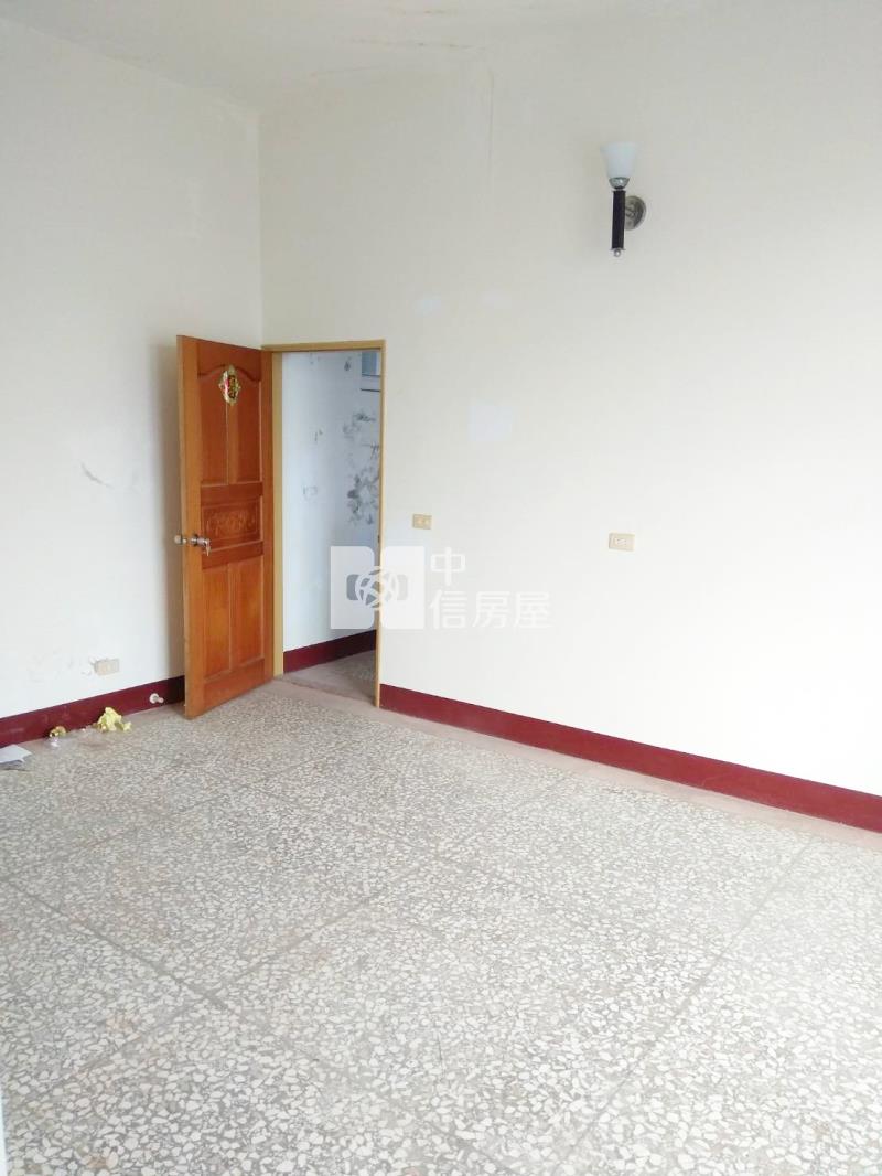 後龍水尾公寓三樓房屋室內格局與周邊環境