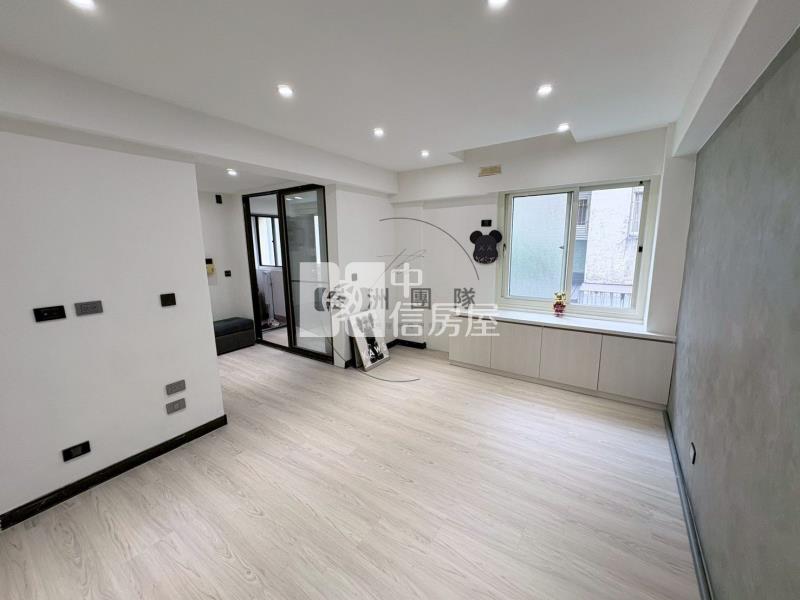 霄裡湖畔整新電梯套房房屋室內格局與周邊環境