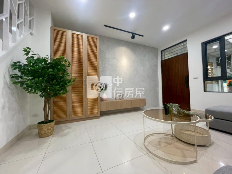 廣東路質感翻新透天宅房屋室內格局與周邊環境