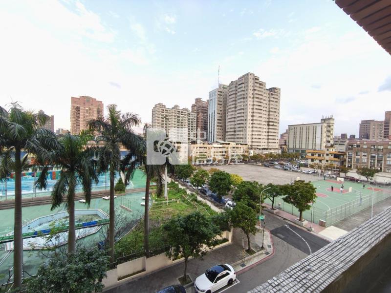 【安家】中平商圈富豪林園景觀2+1房房屋室內格局與周邊環境