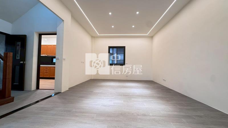 中壢A20捷運特區旁大地坪美透天房屋室內格局與周邊環境