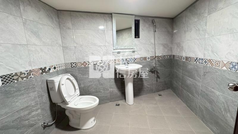 中壢A20捷運特區旁大地坪美透天房屋室內格局與周邊環境