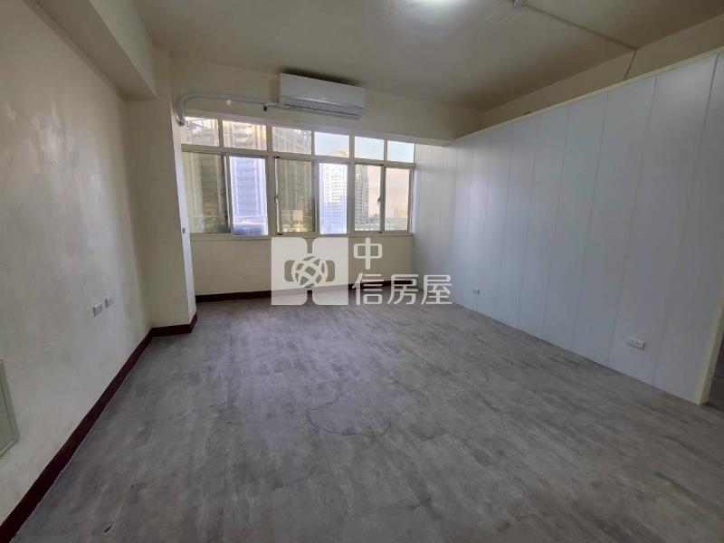 中壢近SOGO新整電梯美3房-車位可另購房屋室內格局與周邊環境