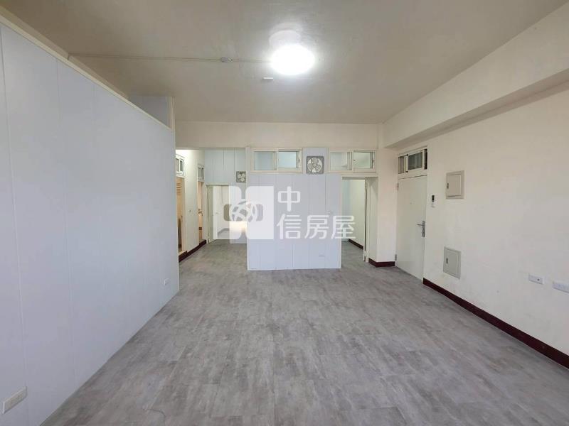 中壢近SOGO新整電梯美3房-車位可另購房屋室內格局與周邊環境