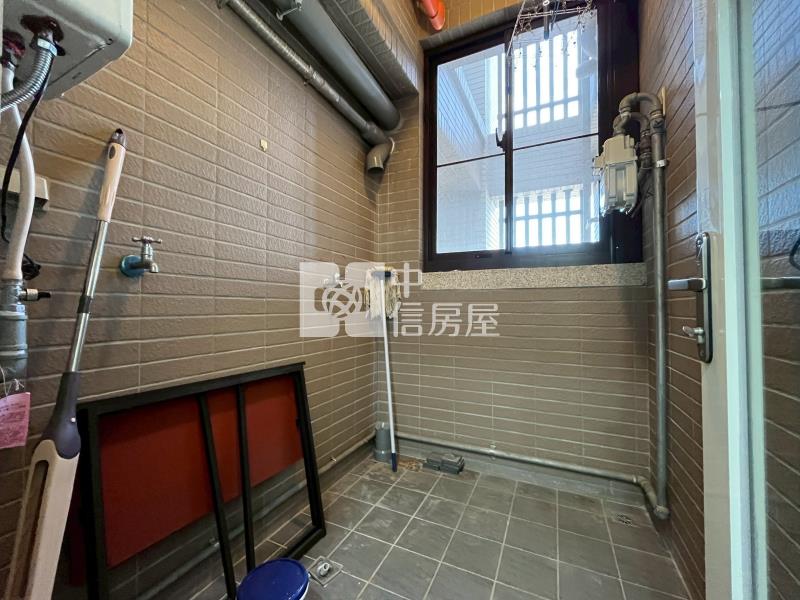 昌祐品閣｜精裝三改二房視野B1雙平車房屋室內格局與周邊環境