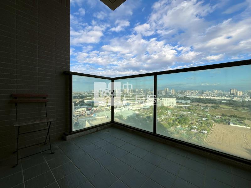 昌祐品閣｜精裝三改二房視野B1雙平車房屋室內格局與周邊環境