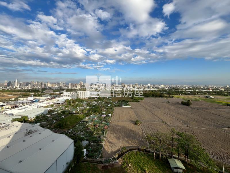 昌祐品閣｜精裝三改二房視野B1雙平車房屋室內格局與周邊環境