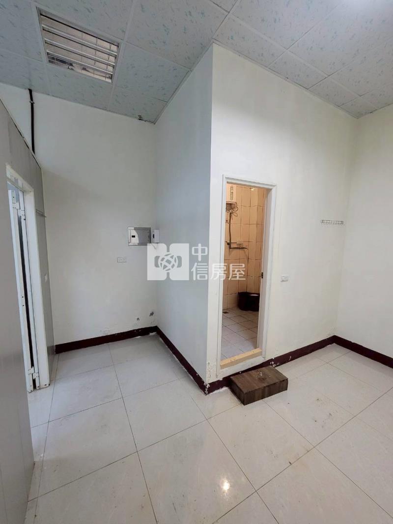 中壢近SOGO一樓店住套房-車位可另購房屋室內格局與周邊環境