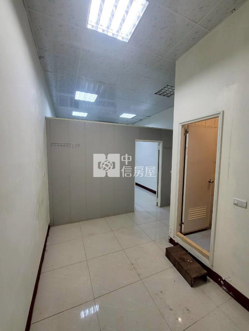 中壢近SOGO一樓店住套房-車位可另購房屋室內格局與周邊環境