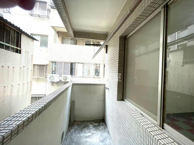 梧棲低總價3房3樓美寓房屋室內格局與周邊環境