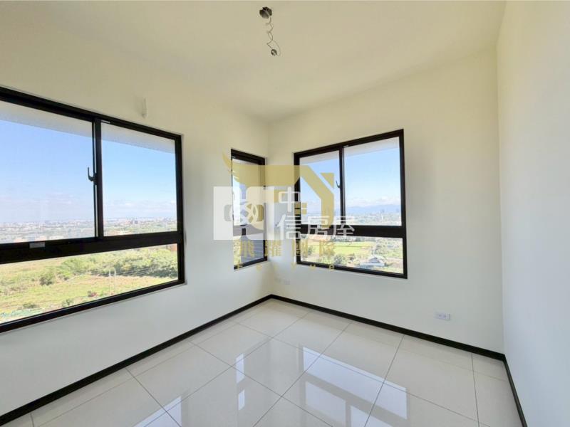 平鎮｜山峰重劃區旁全新3房車房屋室內格局與周邊環境