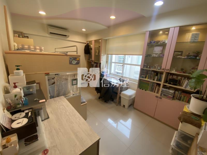 2K18龍潭區西班牙高第電梯別墅房屋室內格局與周邊環境