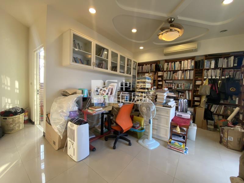 2K18龍潭區西班牙高第電梯別墅房屋室內格局與周邊環境