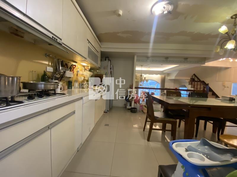 2K18龍潭區西班牙高第電梯別墅房屋室內格局與周邊環境