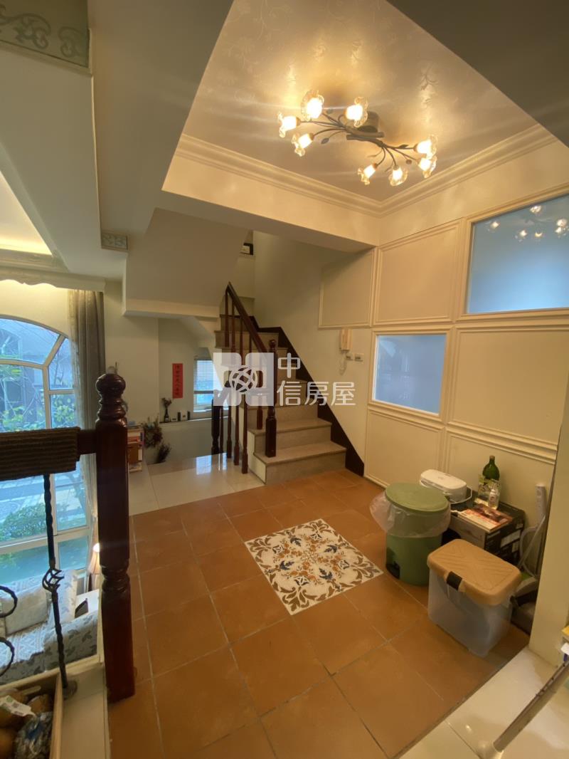 2K18龍潭區西班牙高第電梯別墅房屋室內格局與周邊環境