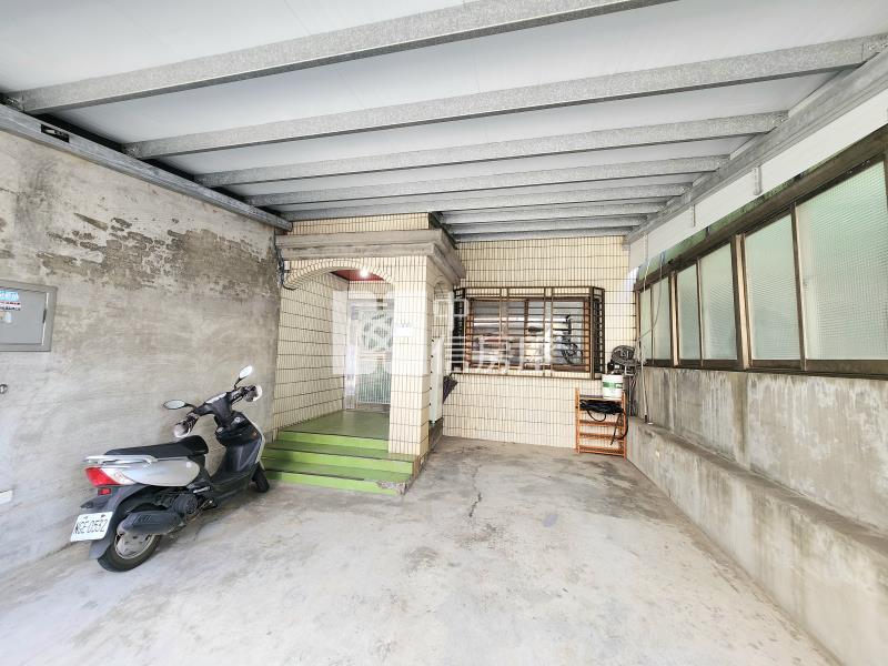 新屋國中優質透天房屋室內格局與周邊環境