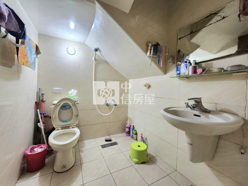 新屋國中優質透天房屋室內格局與周邊環境