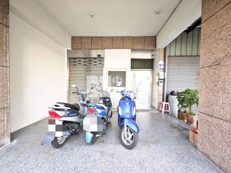 正南平路上樓店房屋室內格局與周邊環境