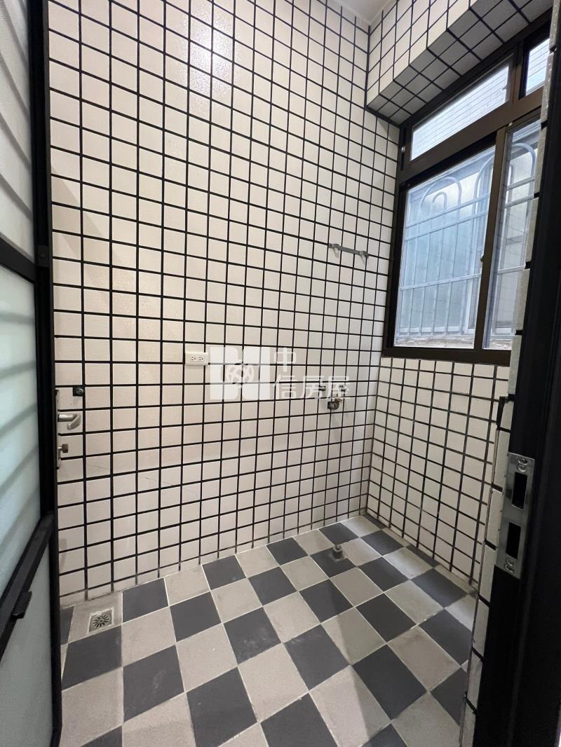 斗六明星學區旁美華廈1房屋室內格局與周邊環境