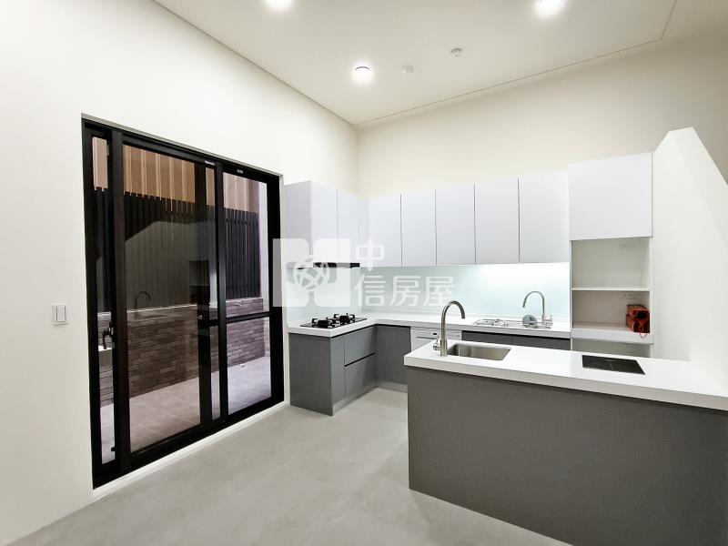 南投市區全新電梯別墅(A)房屋室內格局與周邊環境